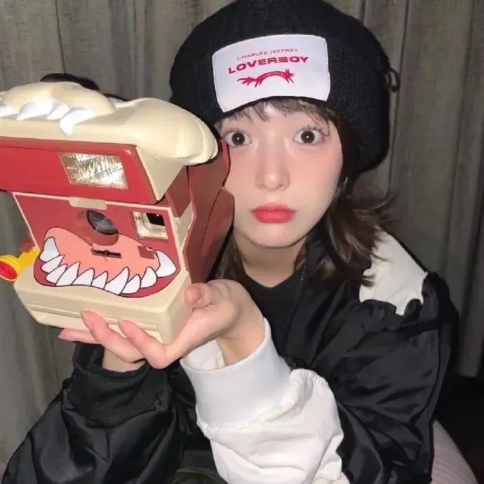 明天、我会成为谁的女友